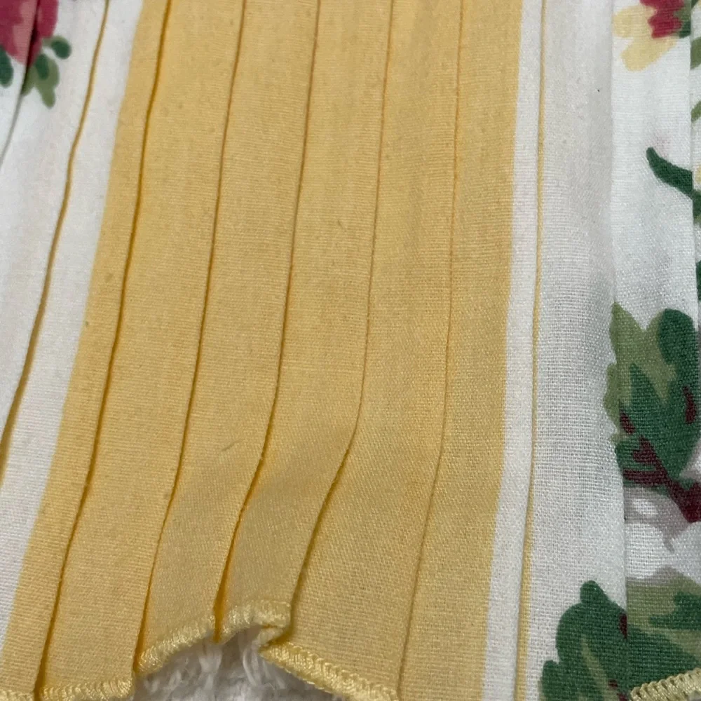 1978 Avanti Decor-Trimmed Towel Set